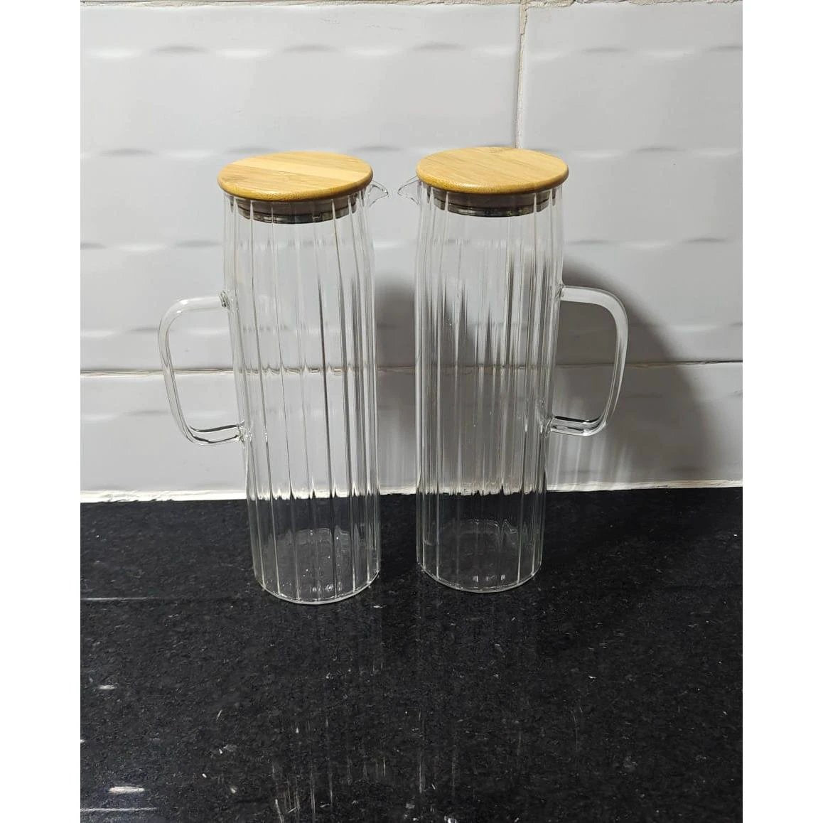 1.5L Clear Ribbed Borosilicate Glass Juice and Water Jug with Bamboo Lid Borosilicate glass Serving Pitchers & Carafes