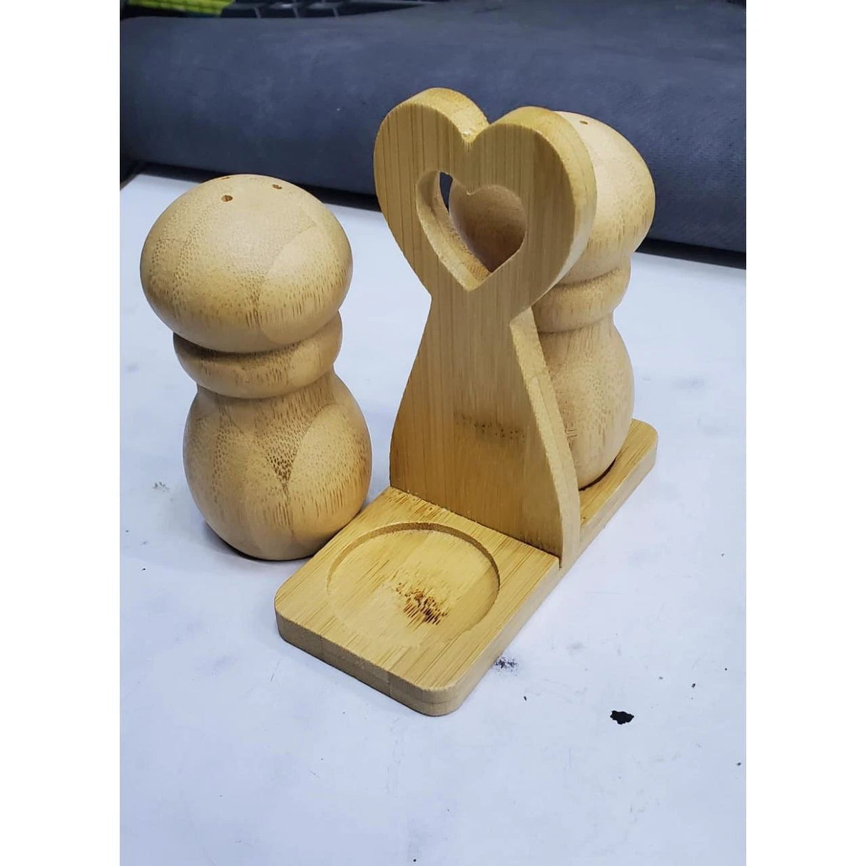 2 in 1 Bamboo Salt Shakers with Dual Compartment Design kitchen and dinning Condiment Dispensers