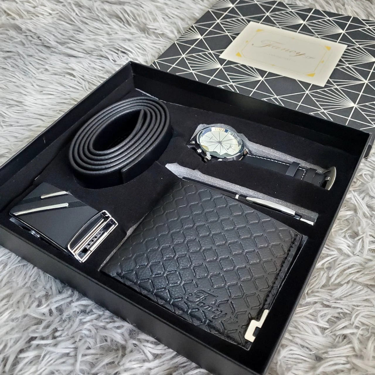 4 in 1 Fancy Men's Gift Set - Pen, Belt, Wallet & Watch Accessories Outfit Sets