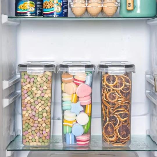 4pcs Airtight Food Storage Containers 1800ml with Pantry Stickers & Measuring Cups