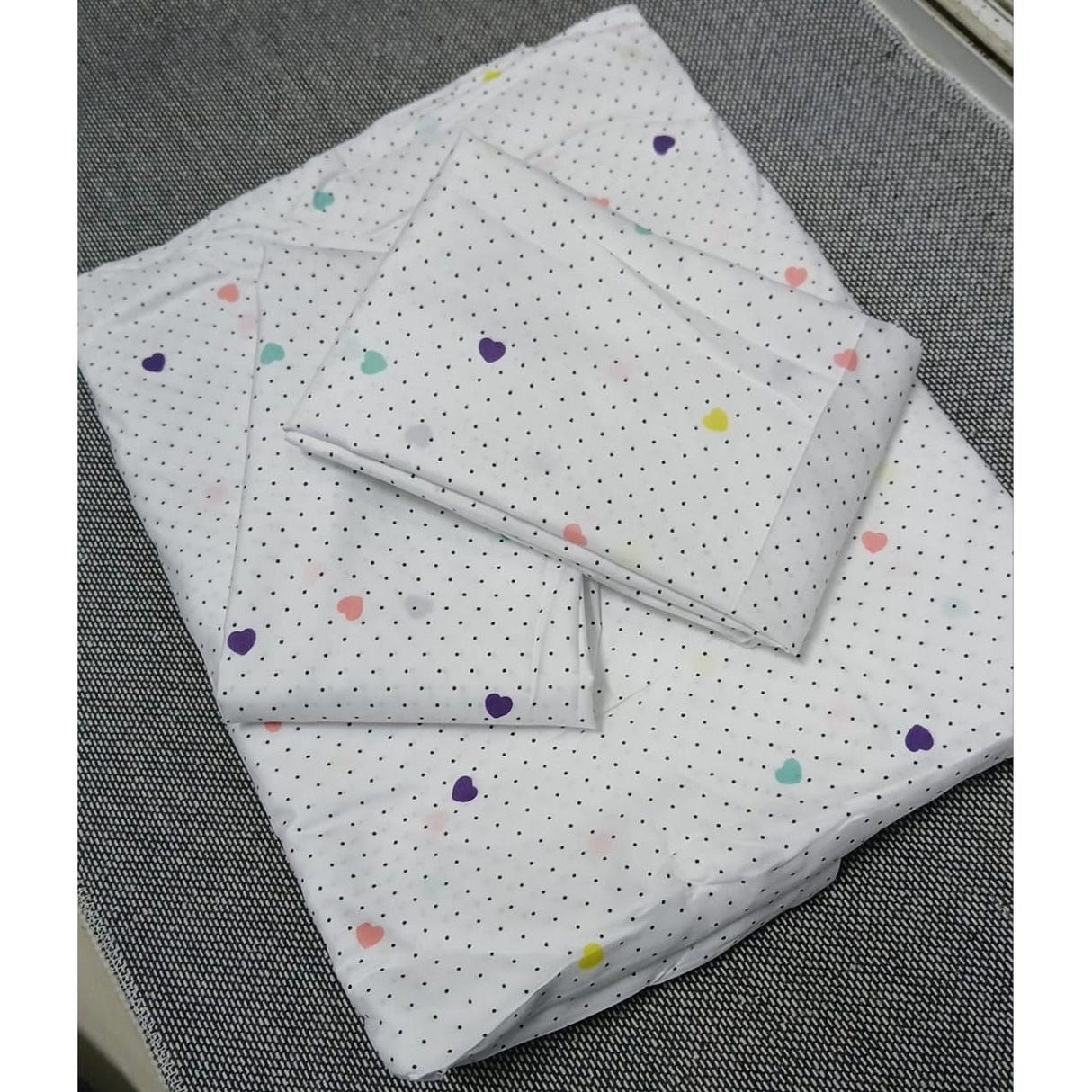 6 Piece Cotton Bedsheet Set 7x8 Size with 4 Pillowcases Soft & Breathable