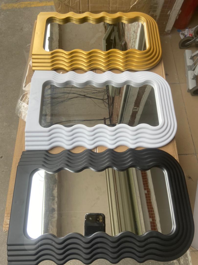 Desktop Wavy Mirror – 42×26cm Modern Framed Decorative Mirror