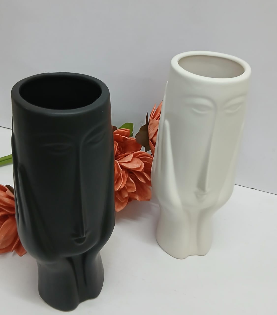 Face Decorative Ceramic Flower Vase – Modern Art Sculpture Vase in Black or White