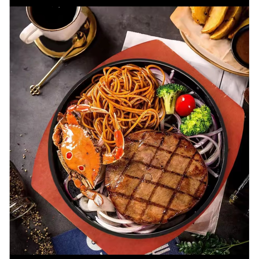 Cast Iron Round Sizzler Plate with Wooden Base – 240mm Diameter