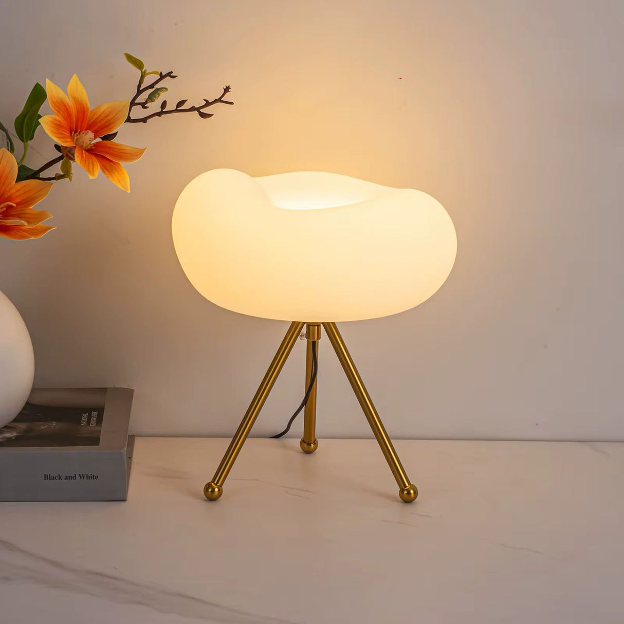 Creative Luxury Tripod Cloud Lamp Modern Ambient Lighting for Bedroom & Living Room.