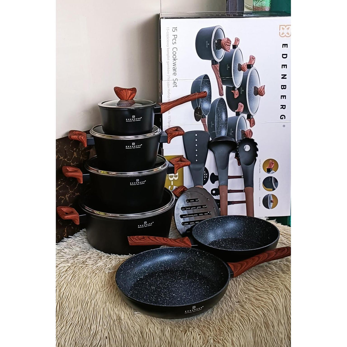 Edenberg 15Piece Nonstick Cooking Pots Set Durable Cookware in White and Black, Easy to Clean