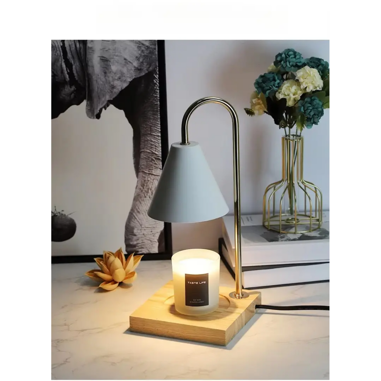 Electric Candle Warmers with Wooden Base Flameless Candle Melting Lamp with 2 Bulbs.