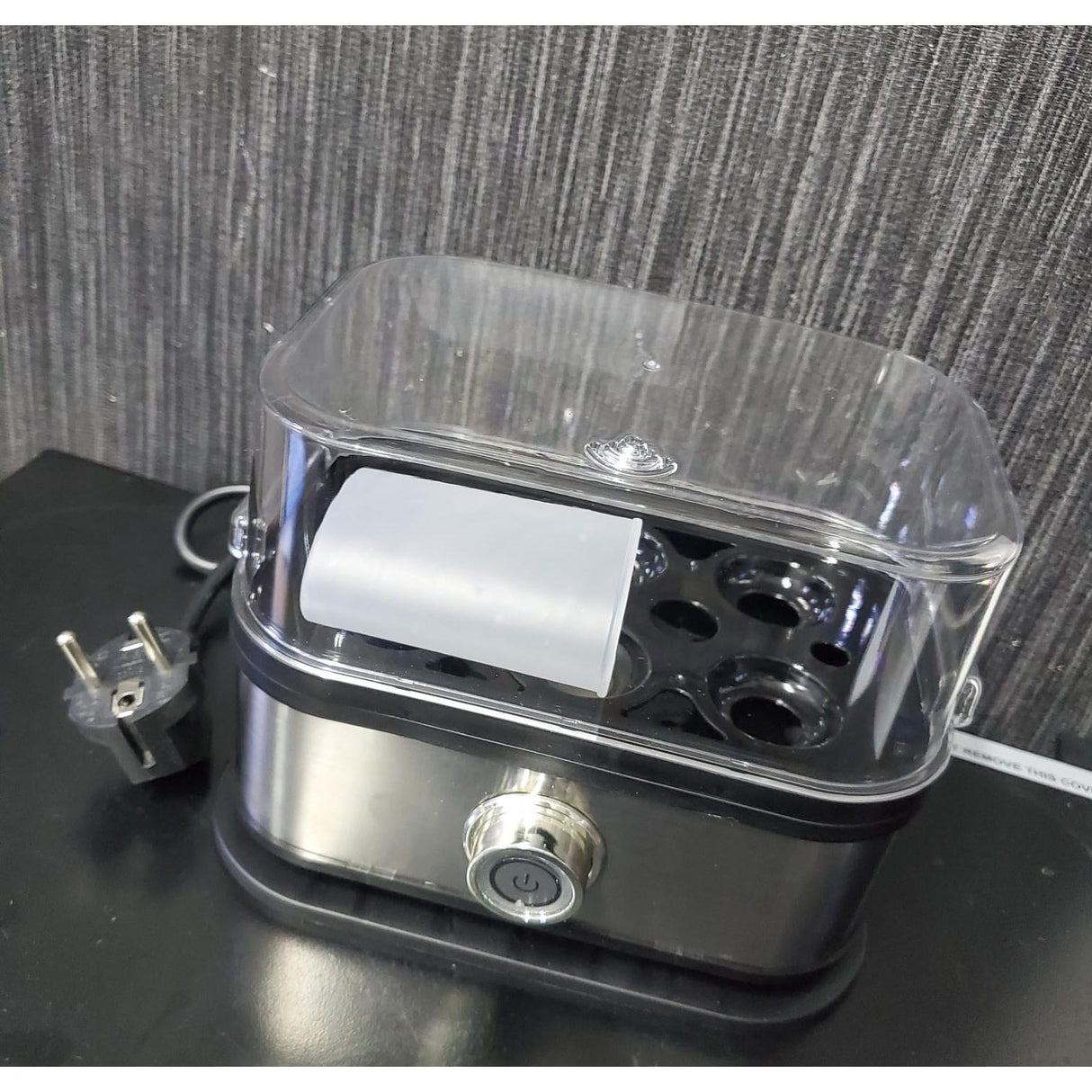 Electric Egg Boiler with Timer and Measuring Cup 6 Eggs Capacity