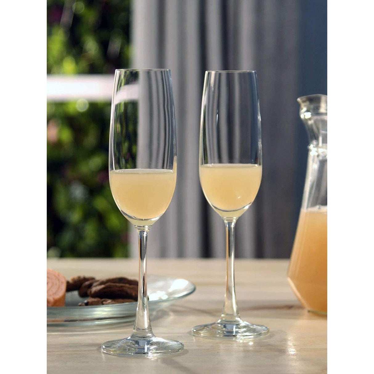 Elegant Gold Champagne Glasses