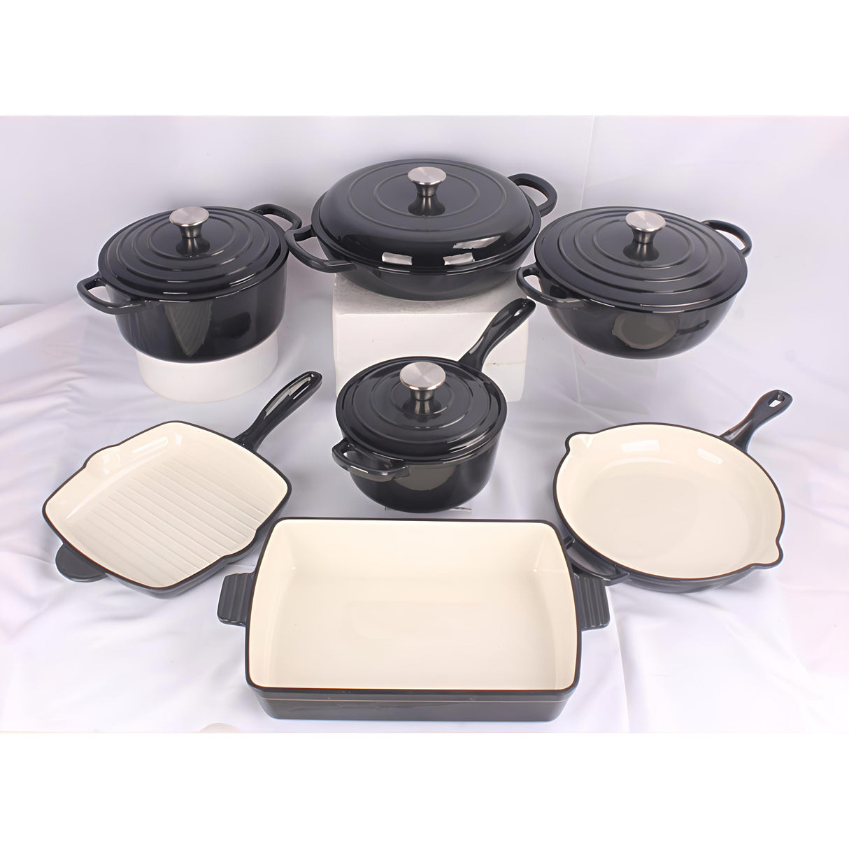 Enamel Cast Iron Cooking Pots Set with Frying Pan, Grill Pan and Baking Tray