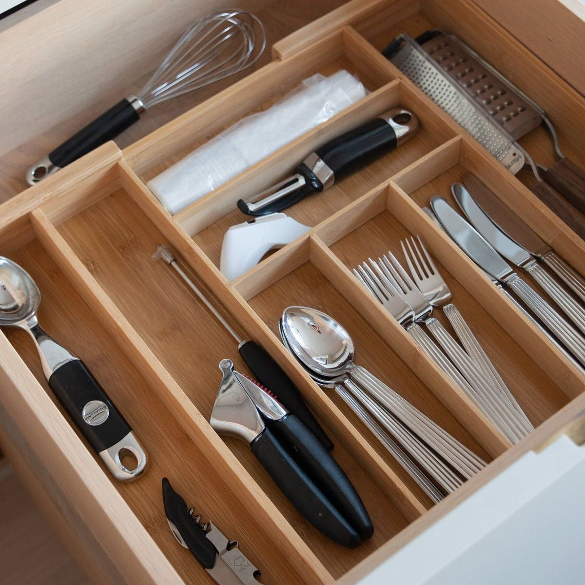 Expandable Bamboo Cutlery Drawer Organizer Multifunctional Wooden Utensil Tray.