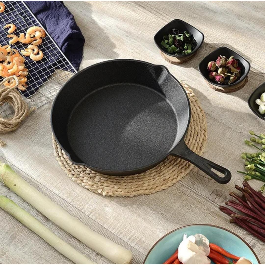 Extra Large 30cm Cast Iron Skillet Fry Pan–Multipurpose Cooking, Baking, and Serving