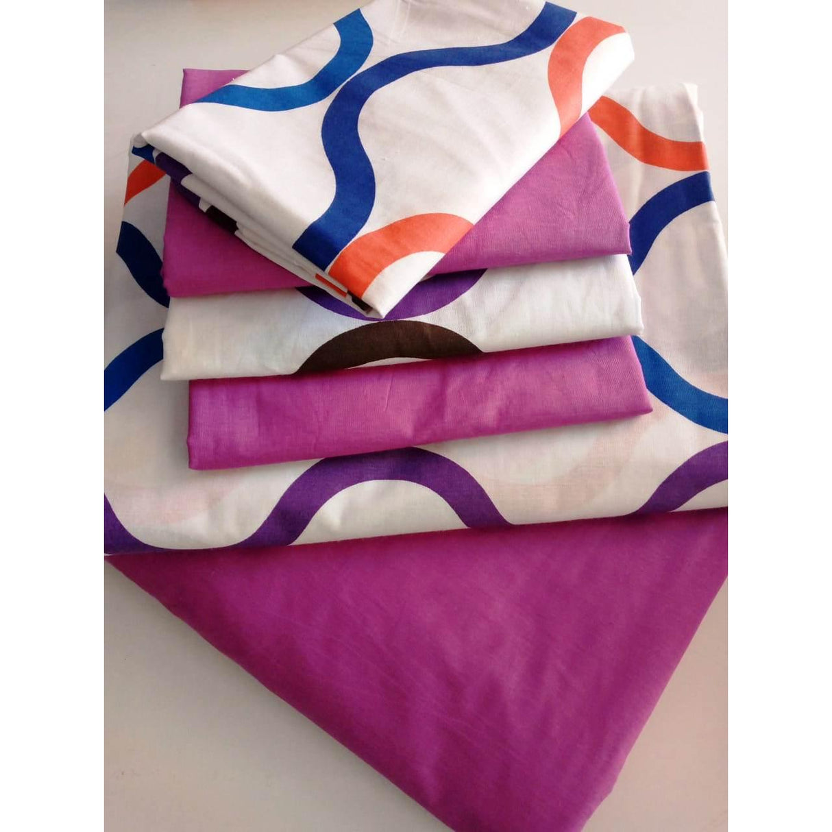 Fitted Cotton Bedsheets Set | 4 Pillowcases, 1 Fitted Sheet, 1 Flat Sheet | 100% Cotton For Softness, Comfort, and Breathability