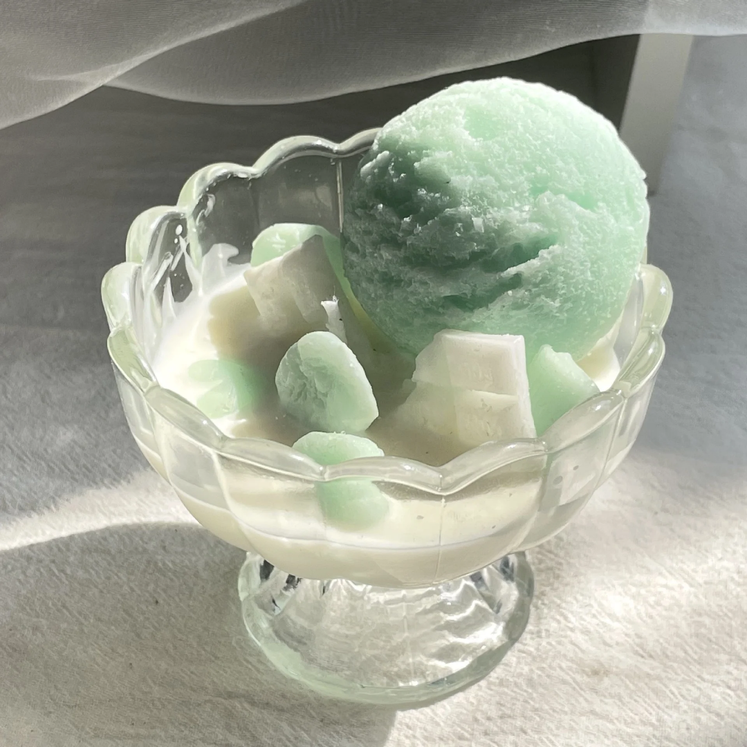 French Vanilla Scented Candle Aromatic & Relaxing Home Fragrance