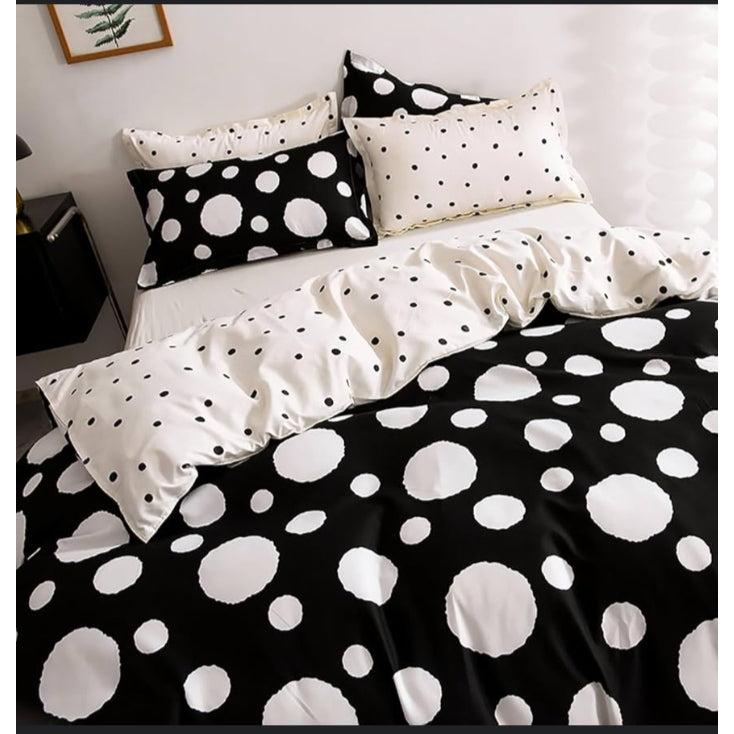 Heavy Cotton Binded Duvet Set | 7x7 Duvet with 1 Bedsheet & 2 Pillowcases