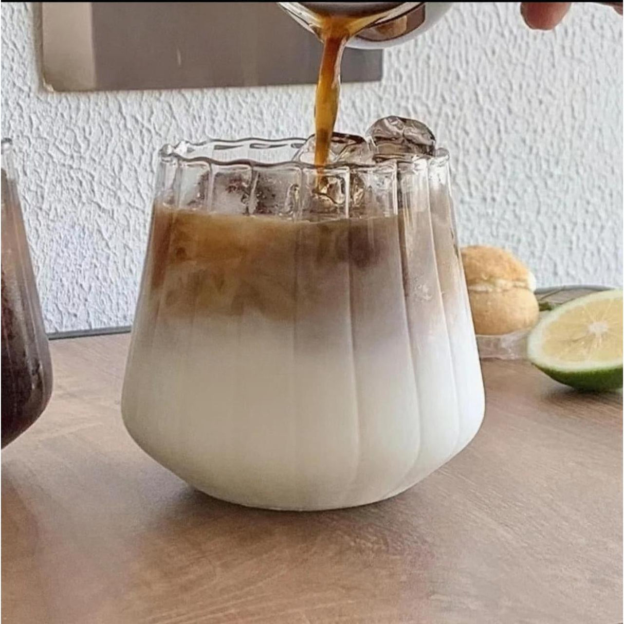 Korean Style Heat Resistant High Borosilicate Vertical Line Glass 350ml