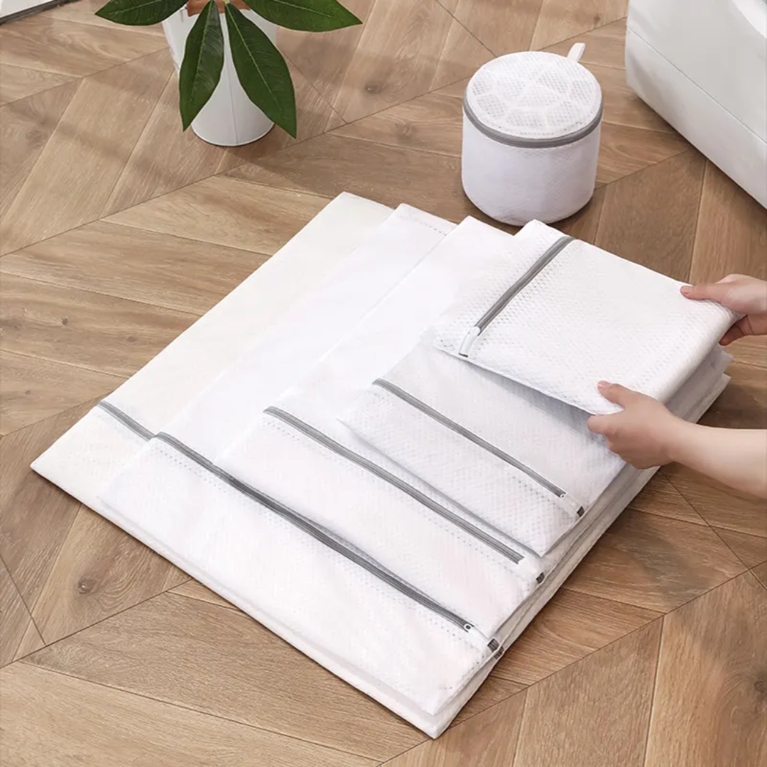 Laundry Mesh Bags – 5pc Set with Grey Zippers for Delicates, Jackets & Bras