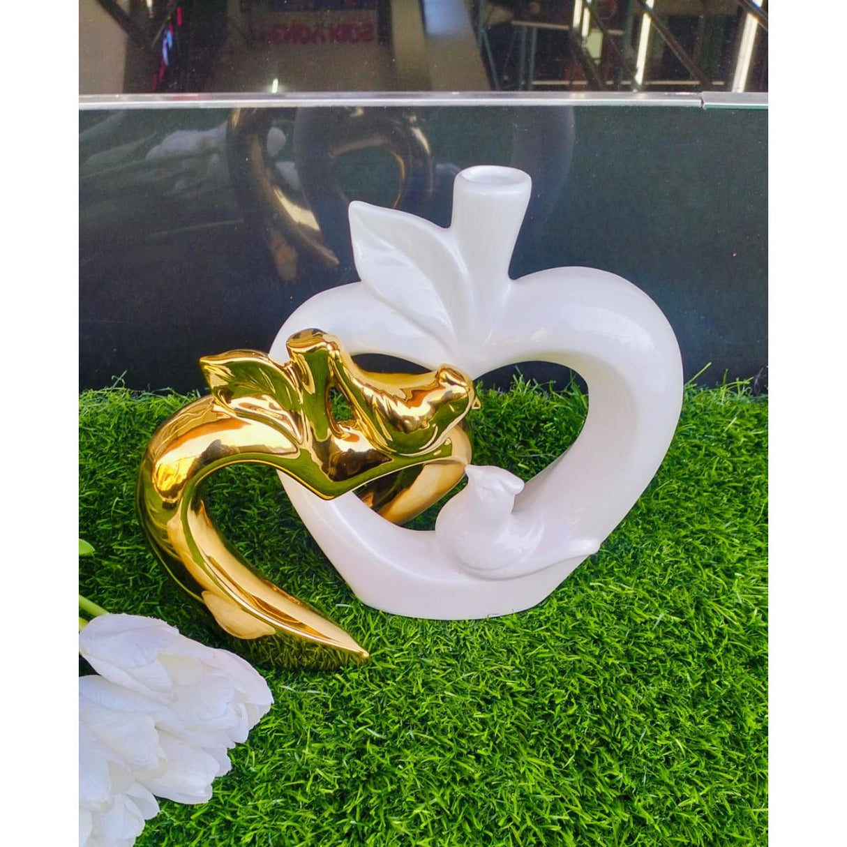 Luxurious Ceramic Vases Unique and Elegant