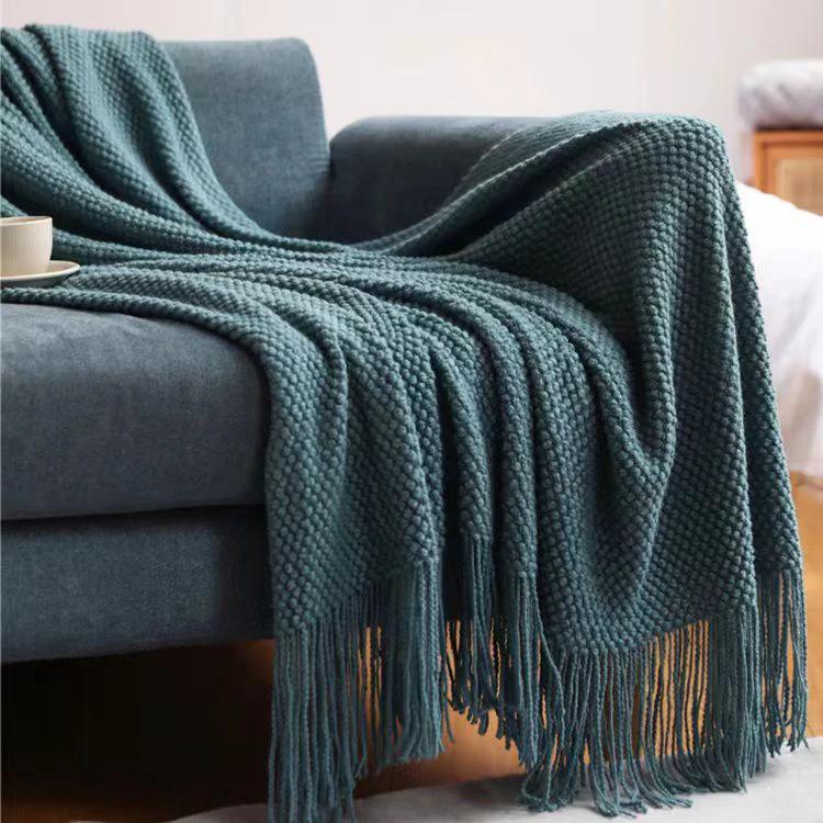 Luxurious Knitted Throw Blanket with Tassels Cozy Decorative Sofa Blanket for Living Room and Bedroom Décor bedding Blankets