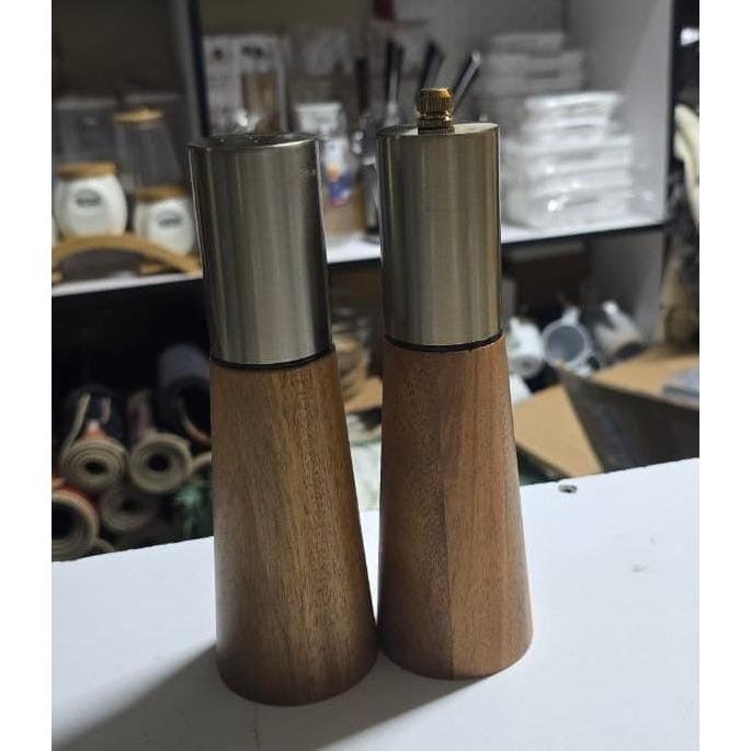 Luxury Acacia Wood Pepper & Salt Grinder Set – 2pcs Stainless Steel Mill (18cm)