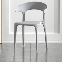 Modern Minimalist Plastic Dining Chair – Sleek Lightweight Design