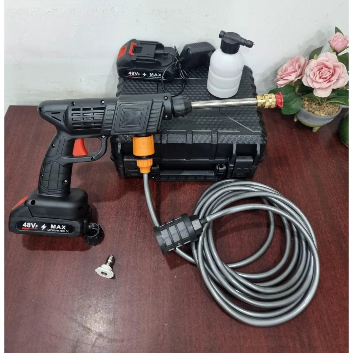 Portable High Power Cordless Car Wash Machine with 2 Nozzles and Double Rechargeable Batteries 48V 12000mAh Car accessories Vehicle Cleaning