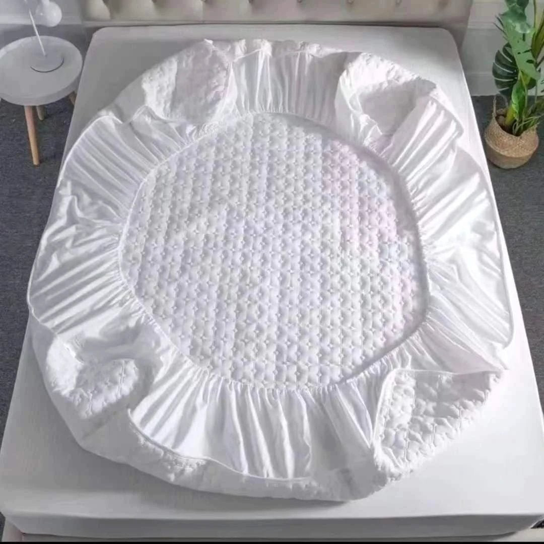 Premium Waterproof Mattress Protector 5-Star Hotel Quality, Available in 7x6 / 7x7 bedding Mattress Protectors