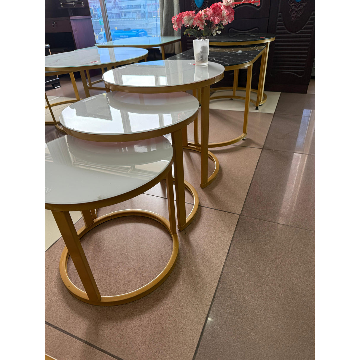 Round 3-in-1 Gold Nesting Tables – Tempered Glass Top & Metal Frame
