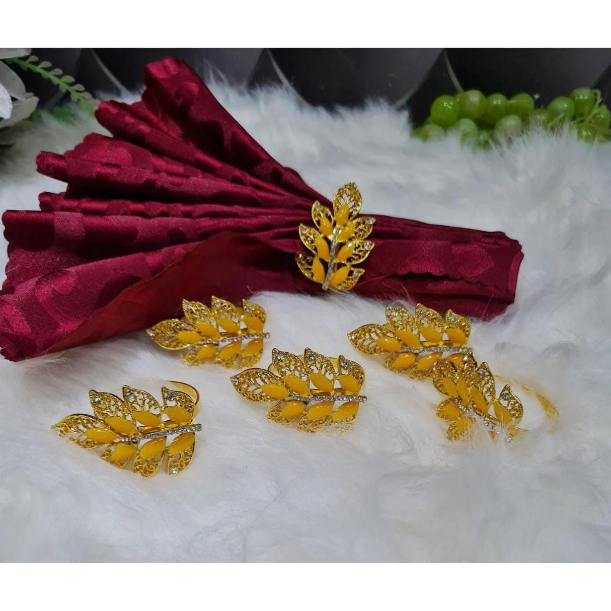 Set of 6 Luxurious Gold Napkin Rings in Wired, Leaf, and Flowery Designs Kitchen accessories Kitchen & Dining