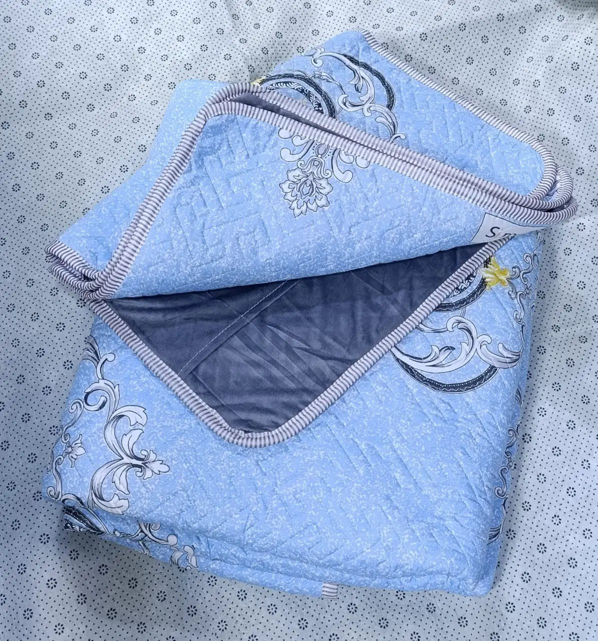 Warm Bedcover Set with Pillowcases Bedding Quilts & Comforters