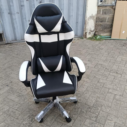 Office Chair - Gaming/Racing Style Ergonomic Black & White