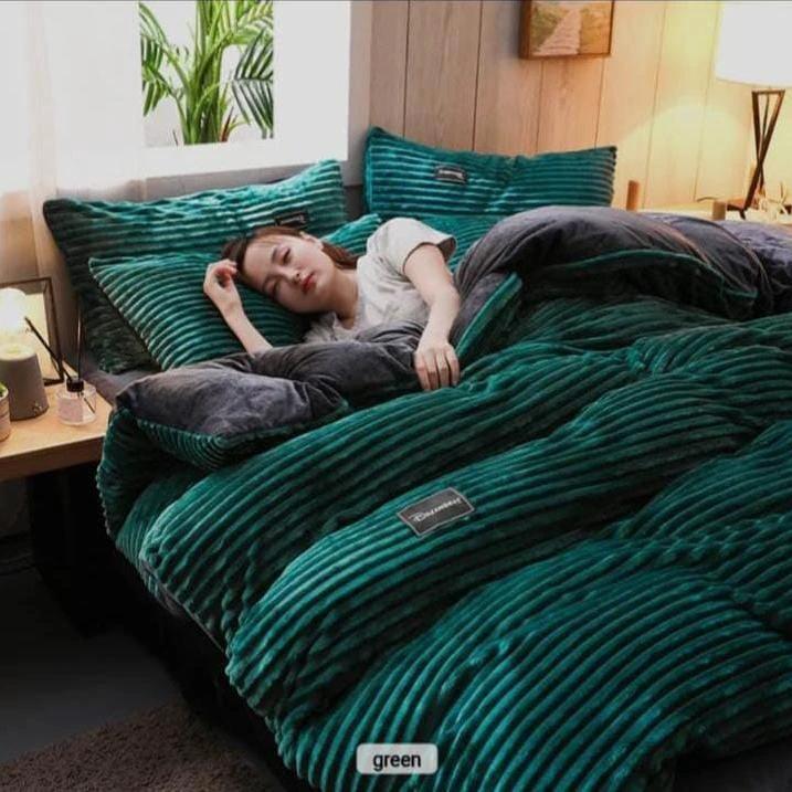 High-Quality Velvet Duvet Set TC/Weaver 6x6 with Bedsheet and Pillowcases Bedding