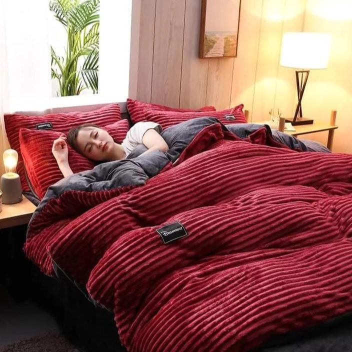 High-Quality Velvet Duvet Set TC/Weaver 6x6 with Bedsheet and Pillowcases Bedding