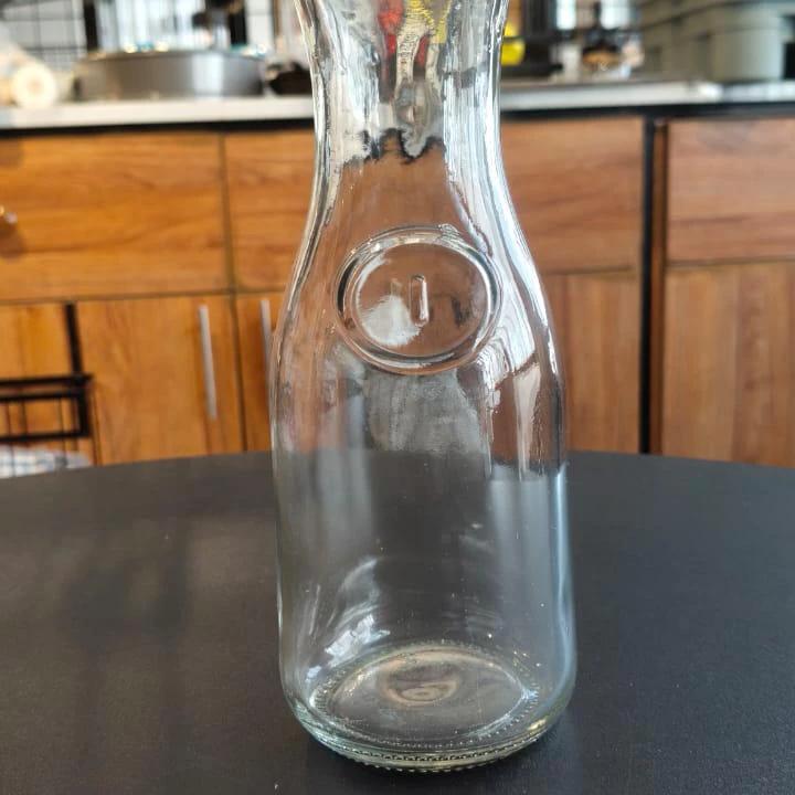 Transparent Aqua Water Pitcher 500ml/1000ml Borosilicate Glass Beverage Bottle with Color Lid Heat Resistant & Stylish. Black November Serving Pitchers & Carafes
