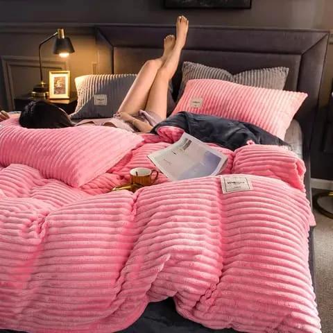 High-Quality Velvet Duvet Set TC/Weaver 6x6 with Bedsheet and Pillowcases Bedding