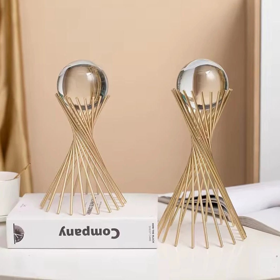 European Luxury Crystal Ball with Stand Decorative Centre Piece Figurines
