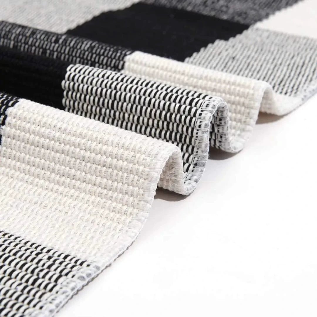 Monochrome Woven Rug 60x90cm Modern Minimalist Checkered Design Rugs Rugs
