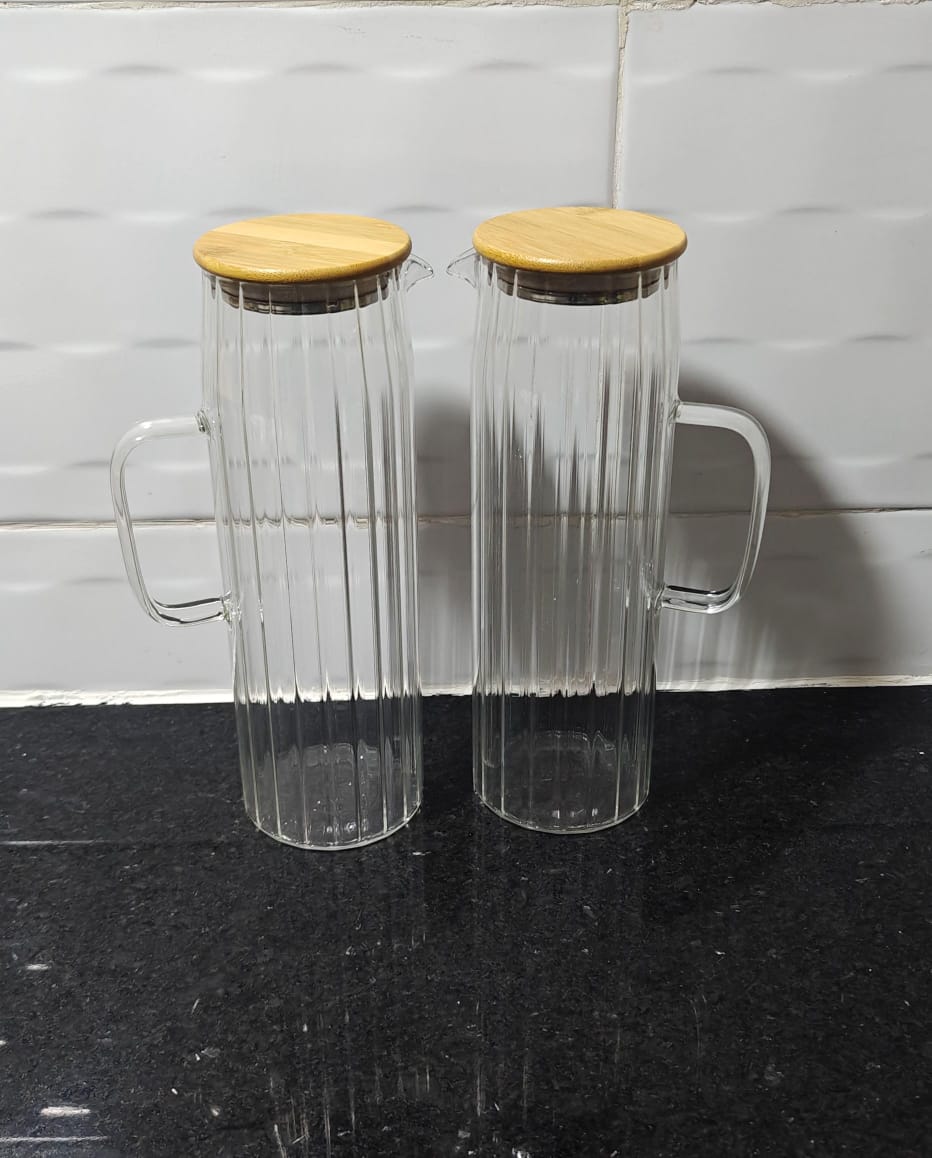 1.5L Clear Ribbed Borosilicate Glass Juice and Water Jug with Bamboo Lid