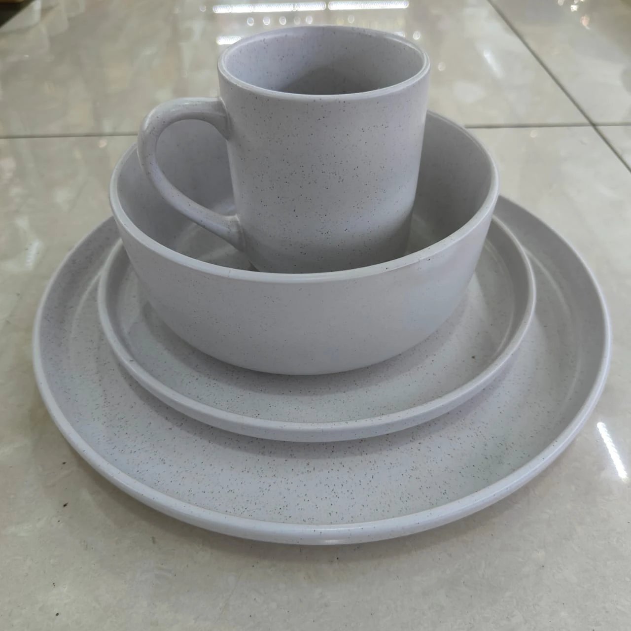 24pcs Ceramic Dinner Set – Plates, Bowls, Cups, and Side Plates Dinner set Dinnerware Sets