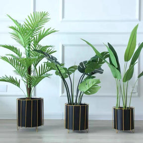 3pcs Floor Standing Flower Pot Set – Black and White Pots