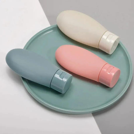 3pcs Nordic Style Women Hose Dispensing Bottle Portable Travel Shampoo Shower Gel & Lotion Dispenser Combo Kit PE PP Material Bathroom Accessories Skin Care Tools