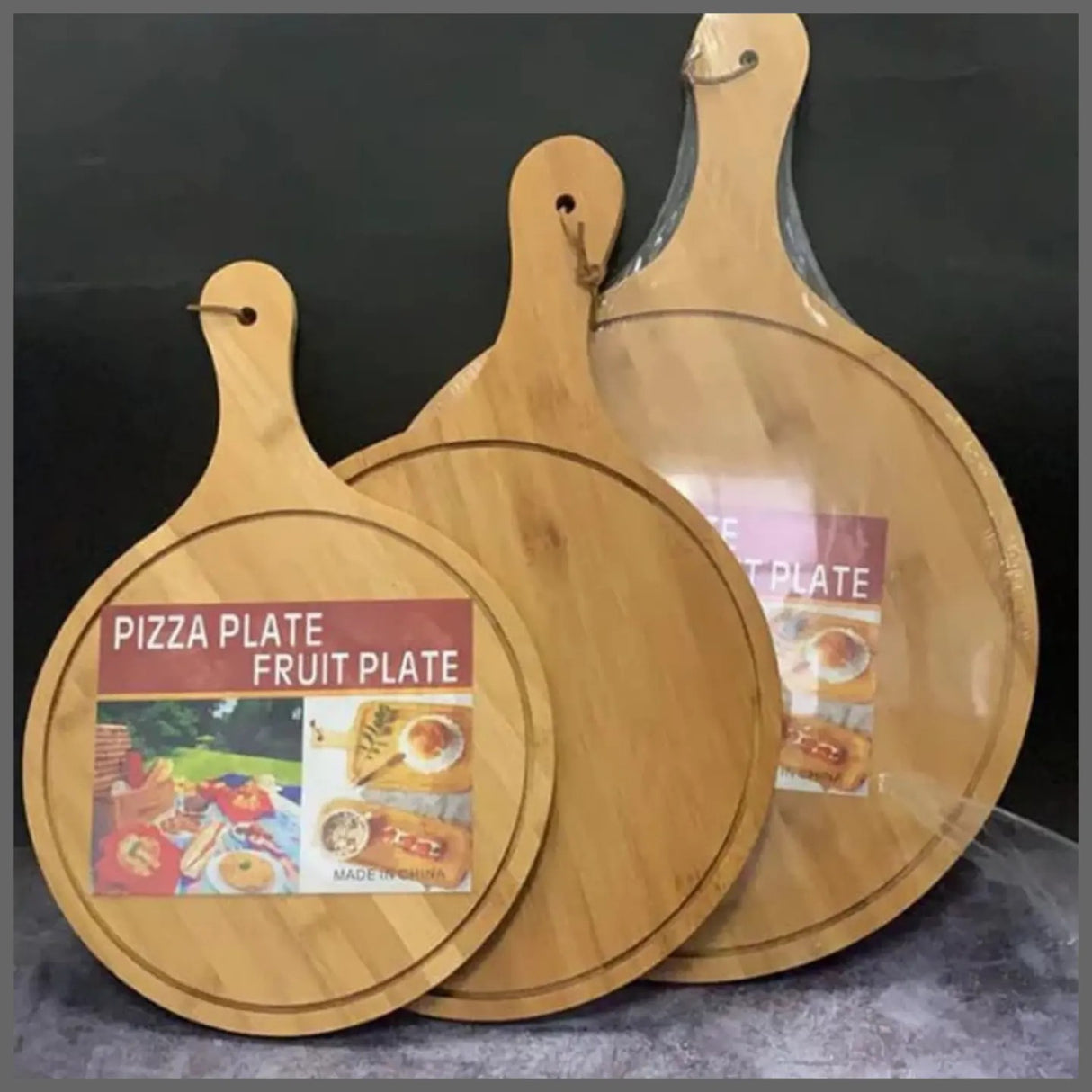Round Bamboo Pizza Board with Handle  35x26 cm Small