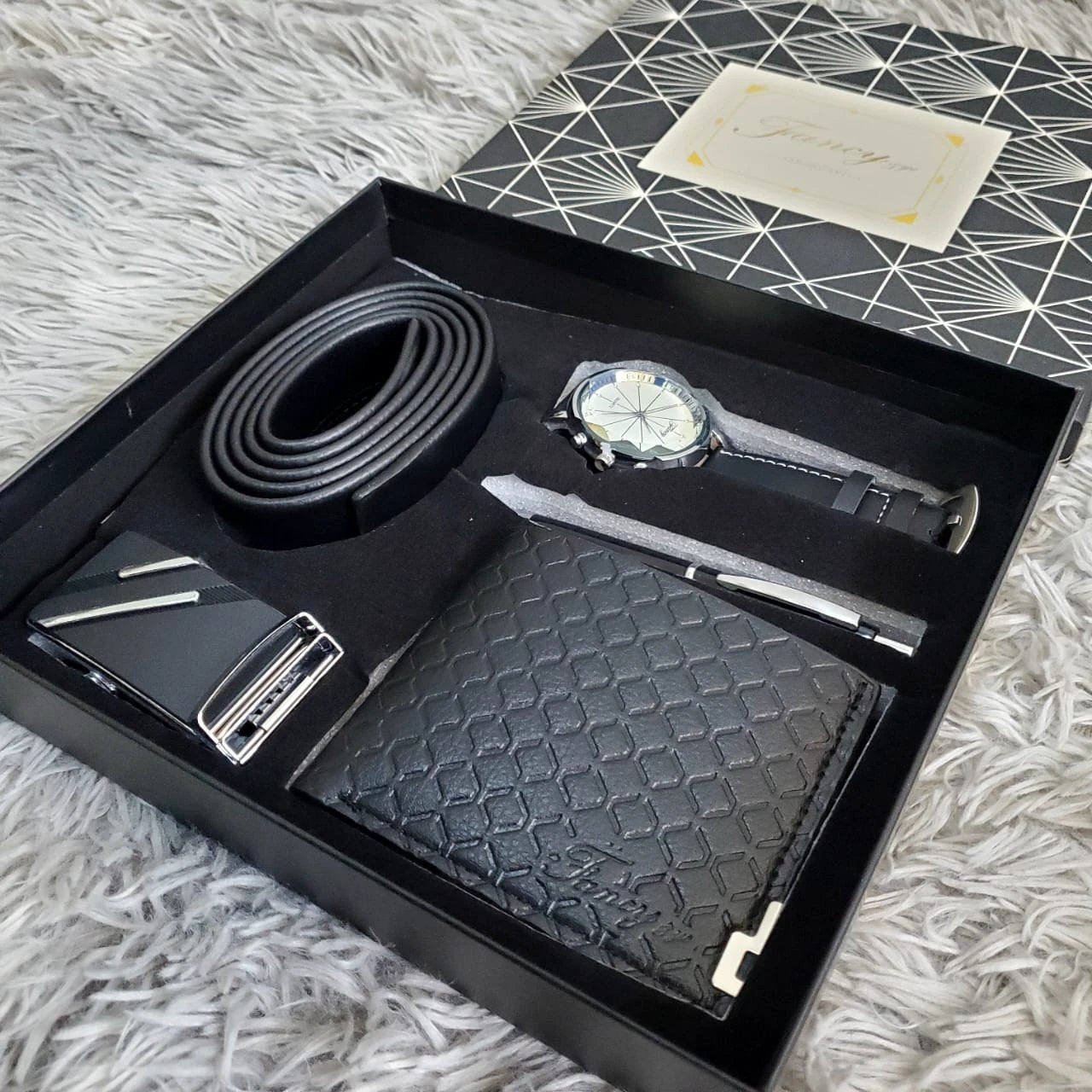 4 in 1 Fancy Men's Gift Set - Pen, Belt, Wallet & Watch Accessories Outfit Sets