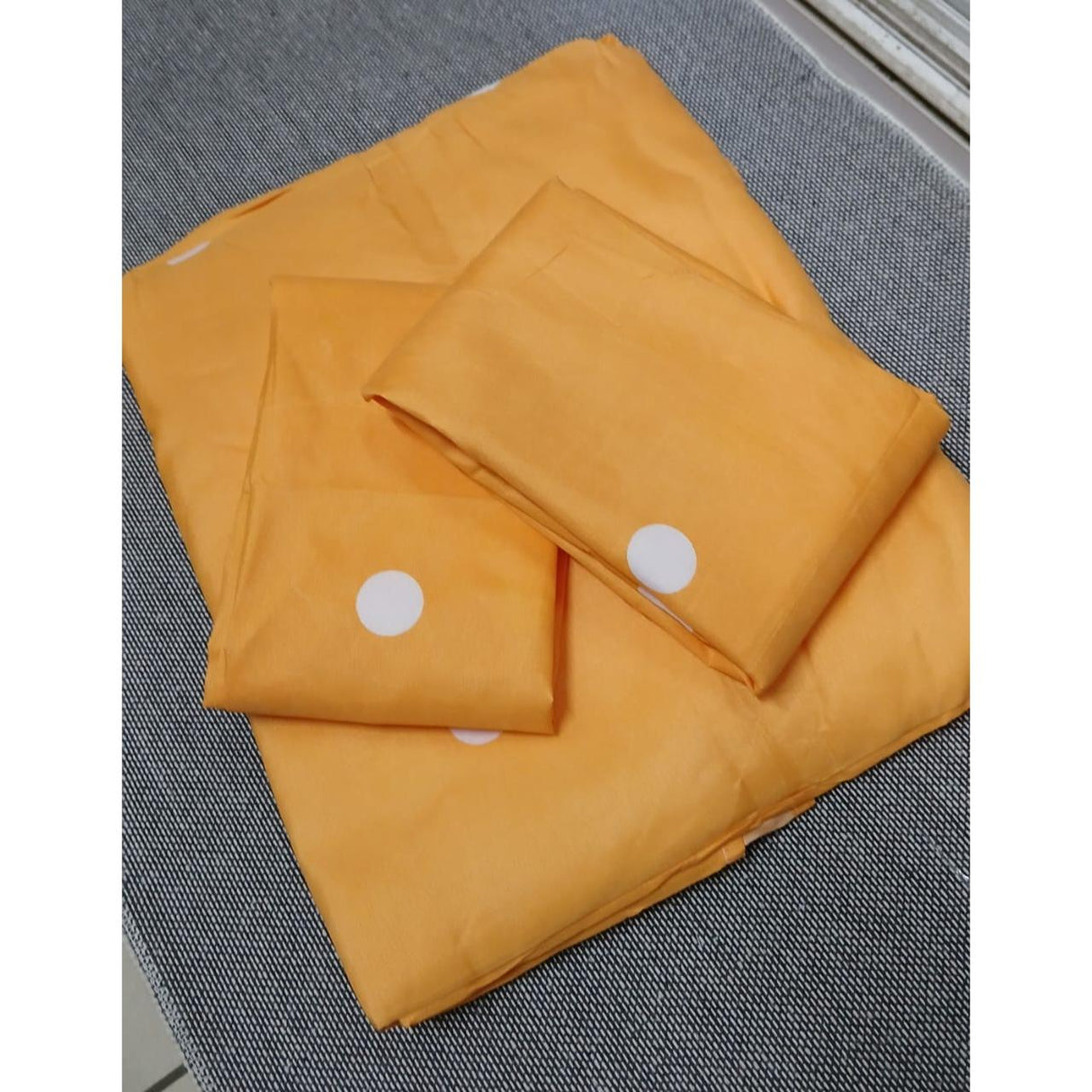 6 Piece Cotton Bedsheet Set 7x8 Size with 4 Pillowcases Soft & Breathable