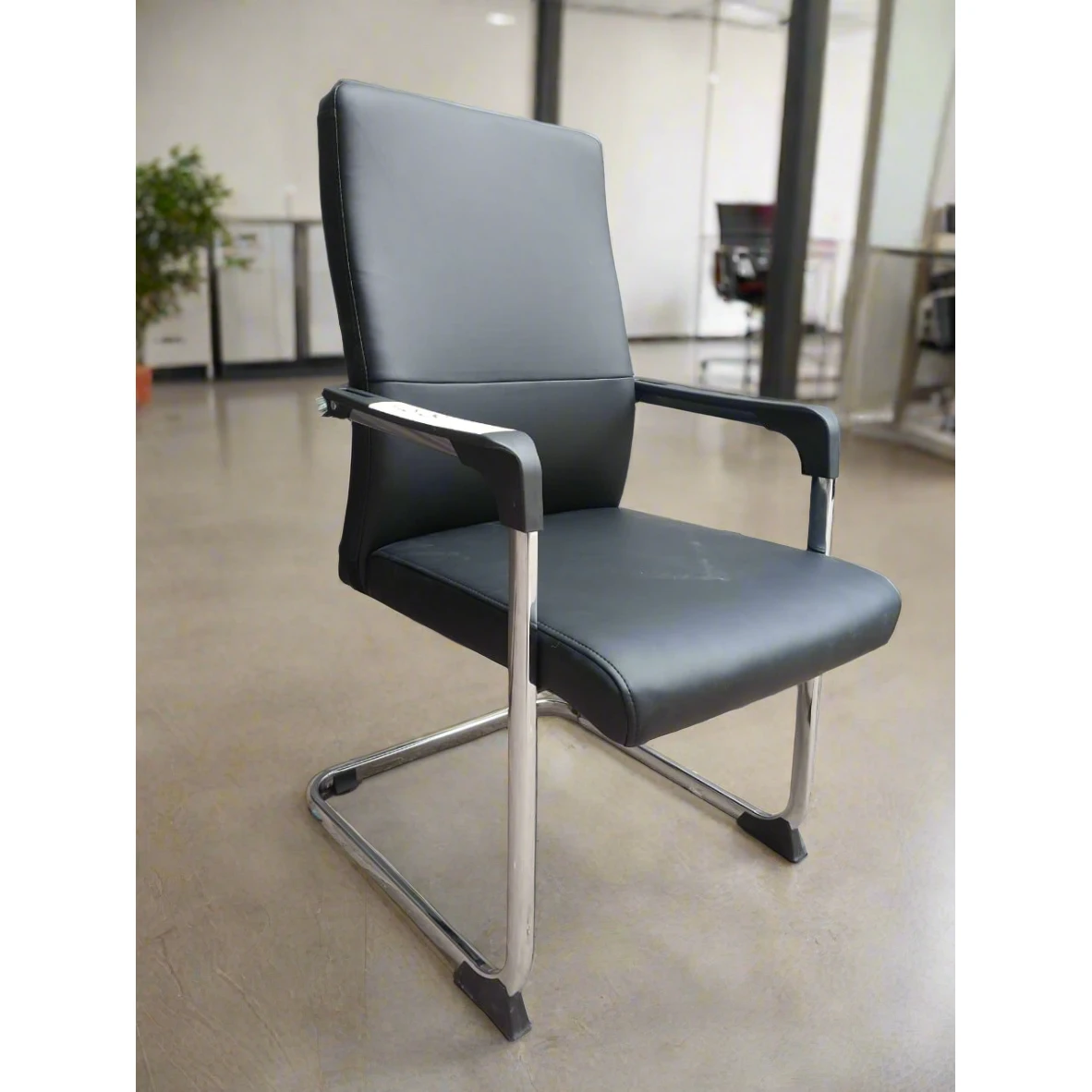 851 Leather Visitor Office Chair Sleek PU Finish with Chrome Sled Base Office Furniture