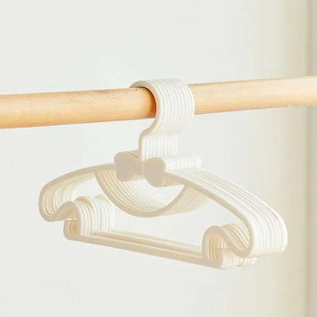 Adjustable Kids Clothes Hangers – 20pcs Set | Off-White & Blue & Pink