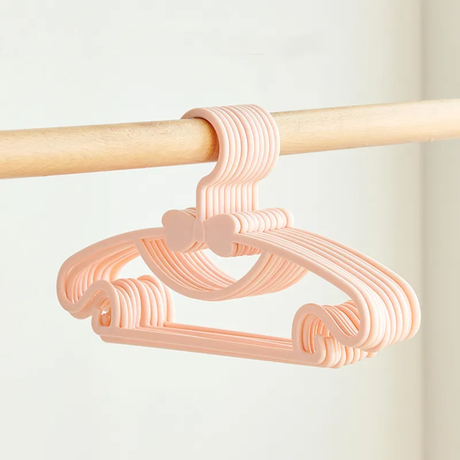 Adjustable Kids Clothes Hangers – 20pcs Set | Off-White & Blue & Pink