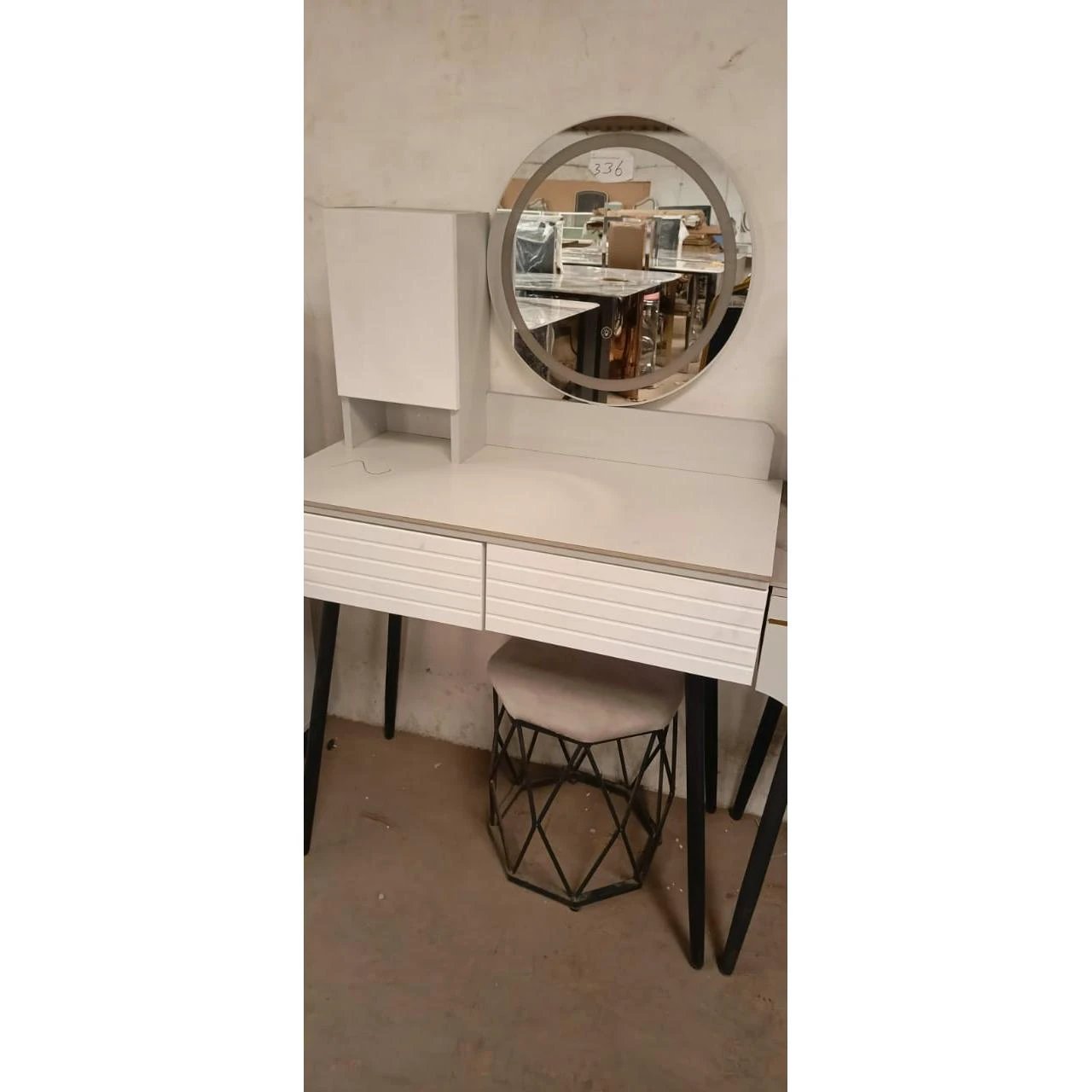 Contemporary Dressing Table with Round Mirror Ribbed Drawer Design, Organizer Shelf & Padded Stool Makeup Vanities