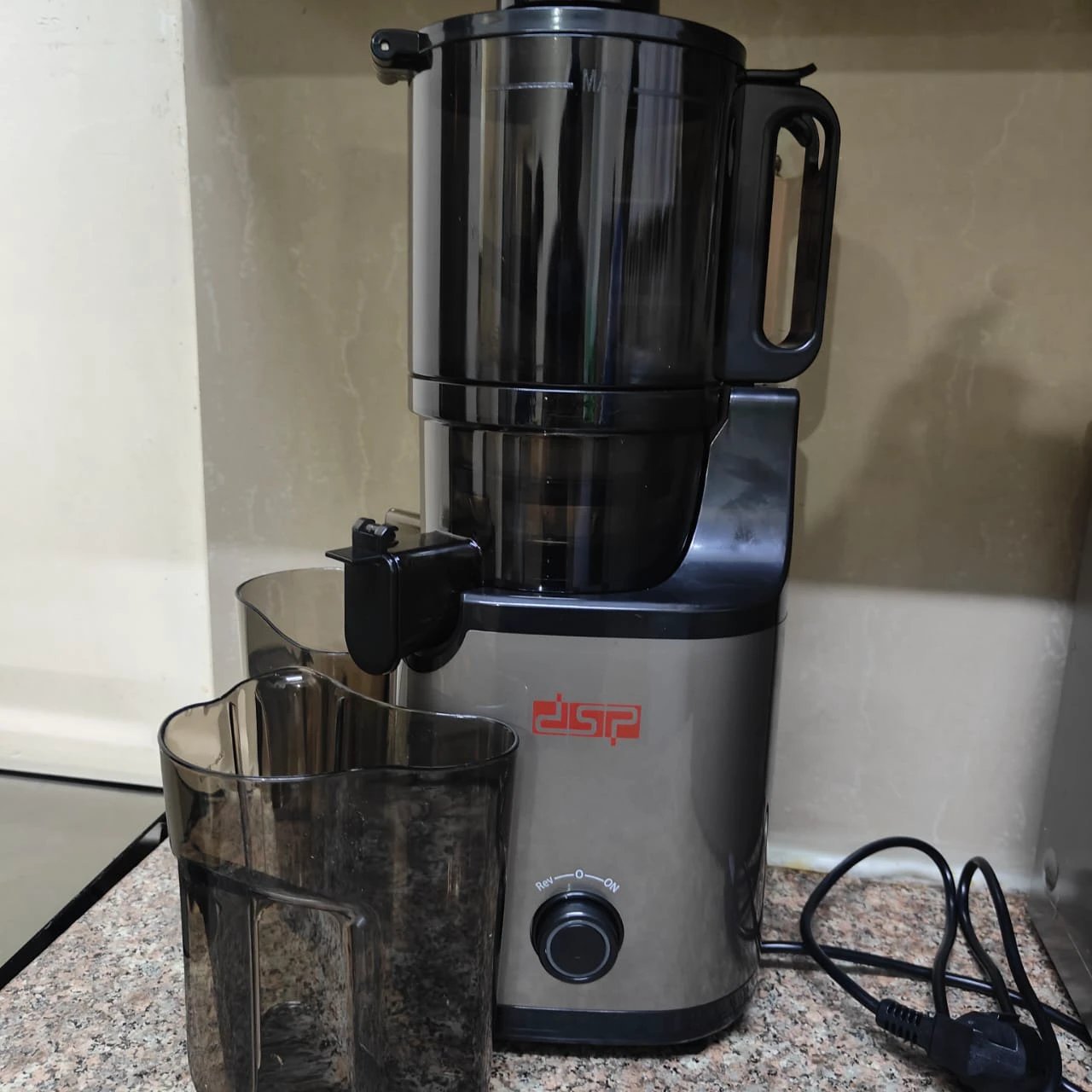 DSP Whole Slow Juicer with 300W Motor and 80% Juice Yield Juice blender mincer and grinder Juicers