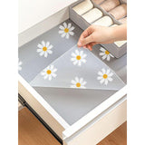Daisy Pattern Kitchen Drawer Liners Waterproof & Cuttable Liner Roll (45x500cm)